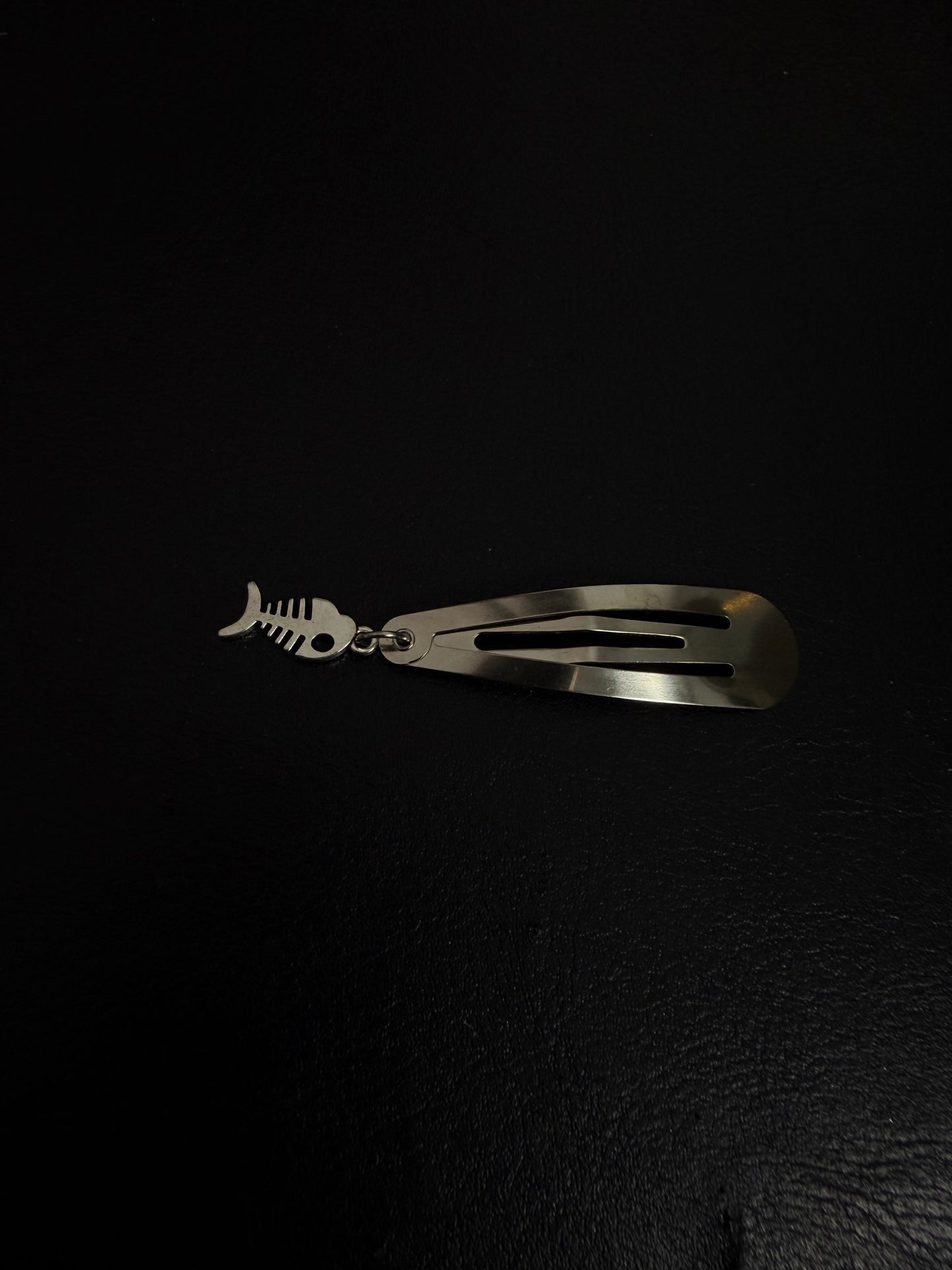 BARRETTE POISON